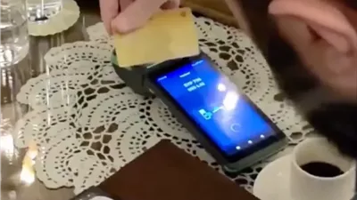 بعد رفع سوريا من قائمة الإرهاب.. الشرع يجري أول عملية دفع ببطاقة فيزا في دمشق