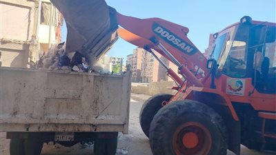 حملات نظافة مكثفة بدمنهور رفع 250طن من المخلفات وتحسين مستوى الخدمات 