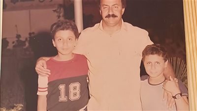 عمرو الليثي يحيي ذكرى وفاة شقيقه الوحيد شريف بكلمات مؤثرة