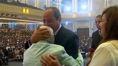 ابنة آمال إسماعيل تروي تفاصيل لحظات مؤثرة مع الرئيس:«نموذج للتواضع والإنسانية»