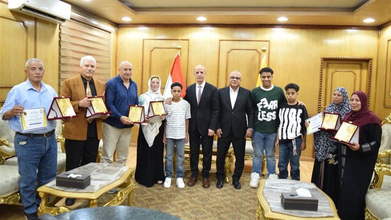 الدكتور طارق على