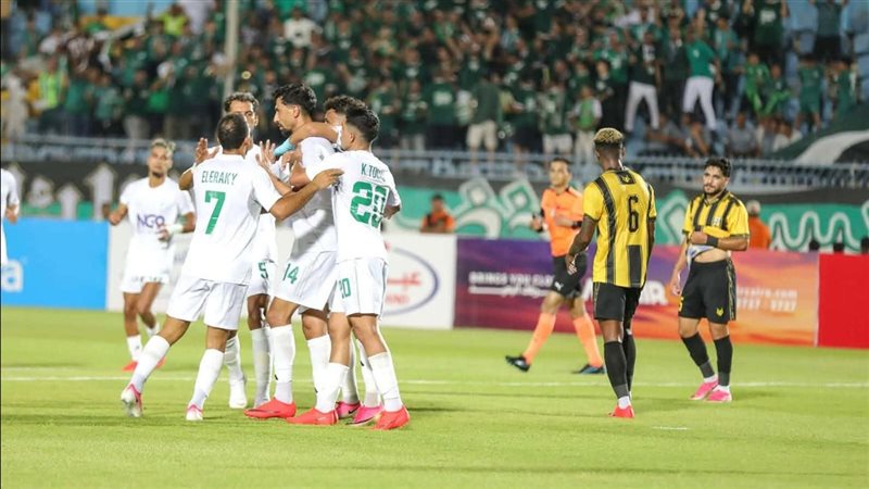 احتفال لاعبي المصري