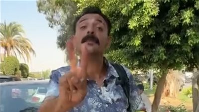 بتروا رجله وخسر فلوسه.. عم حسين يواصل الشغل في الشارع عشان ولاده|تفاصيل 