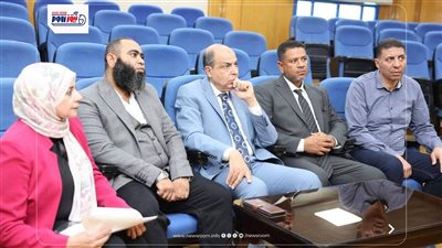 محافظ المنيا يبحث زيادة كميات المخلفات الموردة لمصنع تدوير المخلفات بملوي
