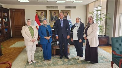 نقيب التمريض تناقش زيادة بدل النوبتجية والسهر مع وزير المالية 