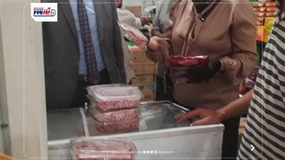 حملات تموينية بالمنيا تضبط دقيقًا وزيوت وسلعًا مجهولة المصدر وتحرر 374 مخالفة 