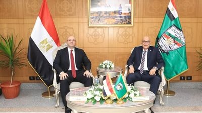 رئيس هيئة قضايا الدولة يستقبل محافظ الفيوم للتهنئة بتوليه رئاسة الهيئة