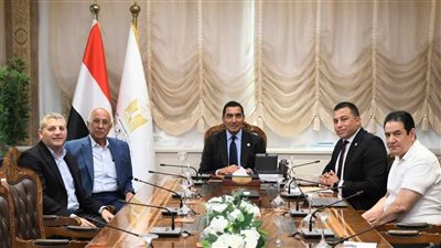 وزير الشباب والرياضة يبحث التعاون مع رايت تو دريم لاكتشاف المواهب