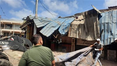 حملة مكبرة بحي وسط الإسكندرية.. رفع 204 حالات إشغال وإزالة 15 تاندة مخالفة