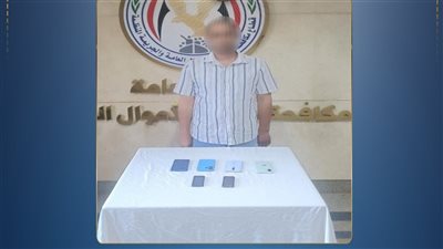 القبض علي منتحل شخصية موظف خدمة عملاء بالبنوك  