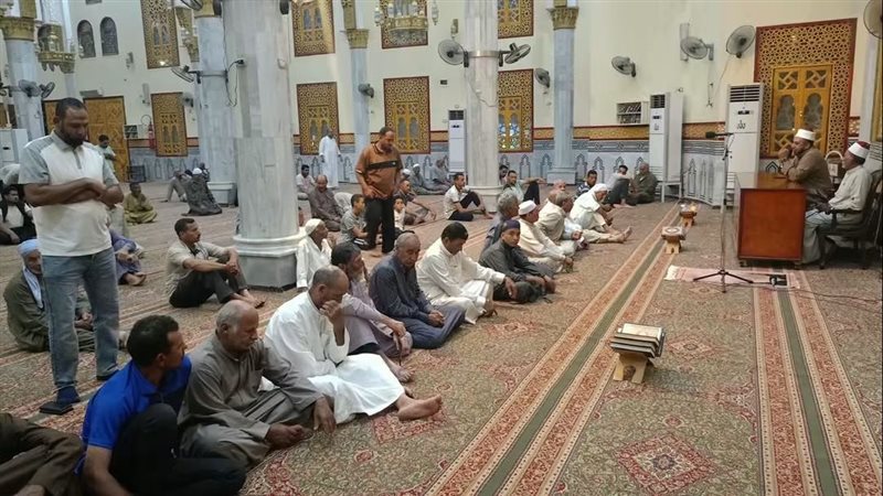 جانب من الندوات