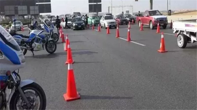 عقوبة السير بدون