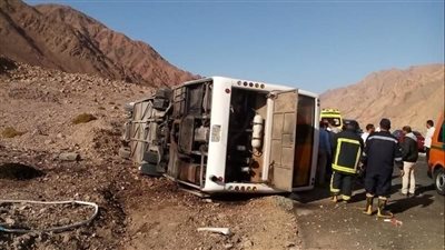مدير أمن جنوب سيناء في موقع حادث أتوبيس دهب – نويبع لمتابعة تداعيات الواقعة