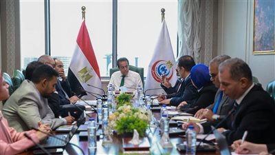 وزير الصحة يبحث مستجدات إنشاء مجمع للأجهزة التعويضية والأطراف الصناعية