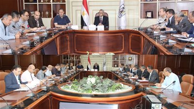 محافظ بنى سويف يكلف الاسكان بإعداد مقايسات تقديرية لعمارات الروضة وعزبة بلبل