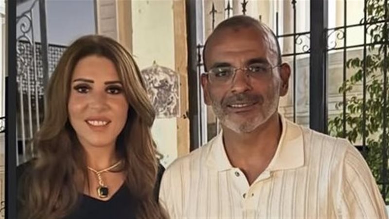 أيمن بهجت قمر 