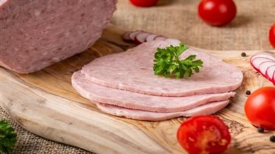 طريقة عمل اللانشون بدون لحم.. وصفة سهلة وسريعة للأطفال