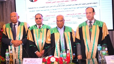 رسالة الدكتوراه المقدمة من الدكتور سعيد شحاته ومناقشاتها بكلية الحقوق 
