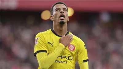 أوناحي يرحل عن جيرونا ويعود إلى باناثينايكوس مقابل 14 مليون يورو