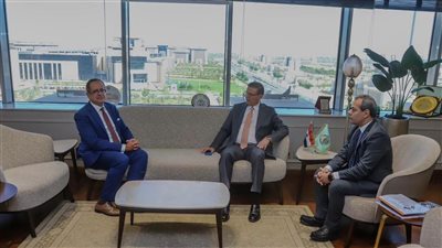 وزير الزراعة يبحث تعزيز التعاون الزراعي والتبادل التجاري مع العراق