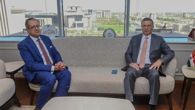 وزير الزراعة يستقبل سفير مصر الجديد لدى العراق لبحث تعزيز التعاون التجاري