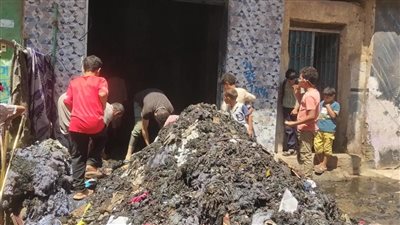 حريق هائل يقضي يلتهم محل تنجيد ويدمر مصدر رزق صاحبه بالمنوفية | تفاصيل
