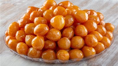 طريقة عمل الزلابية المقرمشة في البيت.. سر القوام الذهبي والطعم اللذيذ