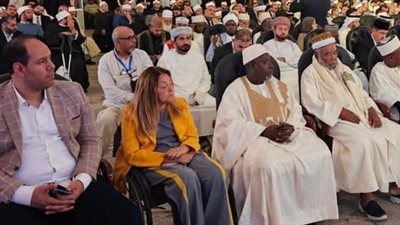 المشرف العام على 