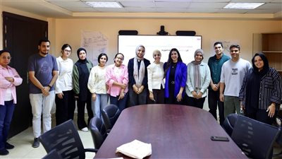 القومي للمرأة يناقش تحديات العالم الرقمي مع طلاب التدريب الصيفي