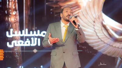تكريم علي الحجار عن تتر مسلسل رأس الأفعى بمهرجان همسة للآداب والفنون