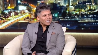 عمر كمال: كنت بغني في الكافيهات مقابل 2000 جنيه.. وقررت أغير طريقي