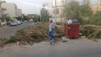 حملات نظافة مكبرة في الغردقة لرفع المخلفات وتحسين المظهر الحضاري