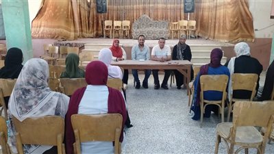جامعة قنا تبدأ لقاءات توعوية بإسنا لتعزيز مشاركة الطلاب في محو الأمية