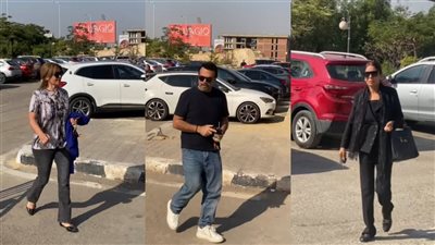 عمرو محمود ياسين ولقاء سويدان وعفاف مصطفى في جنازة زوجة المؤلف أيمن سلامة |صور