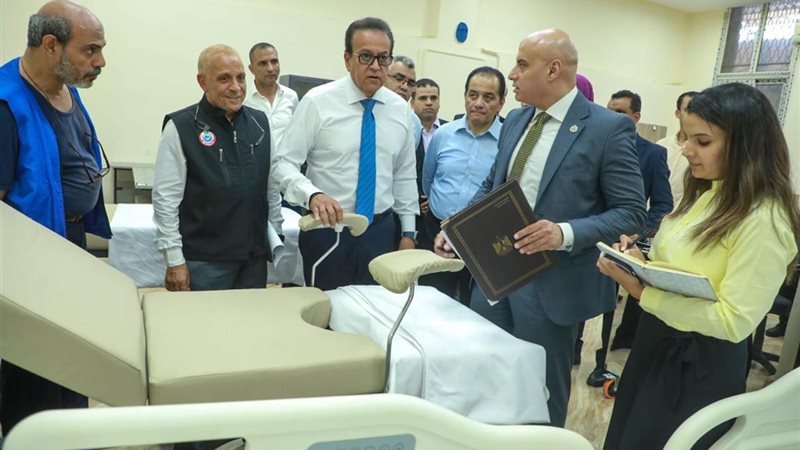 جولة وزير الصحة بتفقد
