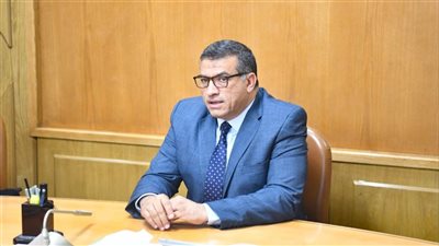 محافظ قنا: 