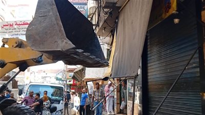 حملة مكبرة بحي شرق الإسكندرية ترفع 386 إشغال طريق وتزيل 13 كشكًا و11 تندة