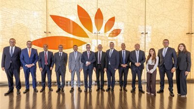 التخطيط وبنك المشرق يتفقان على توسيع الشراكة وتصدير التكنولوجيا المالية