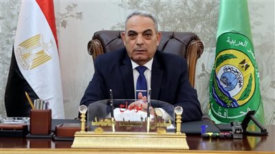 محافظ الإسماعيلية يعلن إتاحة 130 منحة دراسية للطلاب المتفوقين بالثانوية العامة