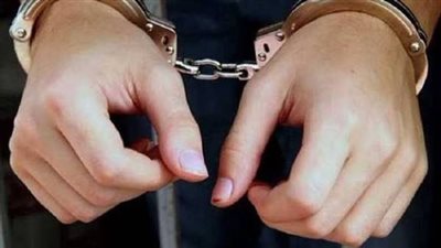 ضبط حداد تسبب في إحداث تلفيات بسقف شقة شقيقه في المعادي