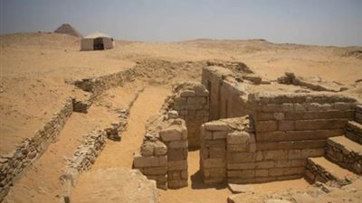 مدير آثار سقارة: اكتشفنا مقبرة من أواخر الأسرة الخامسة بحالة حفظ جيدة