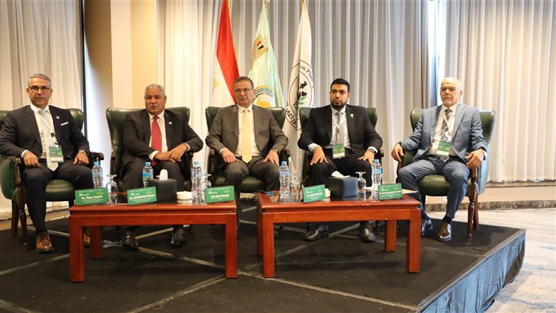 جانب من اعمال الورشة