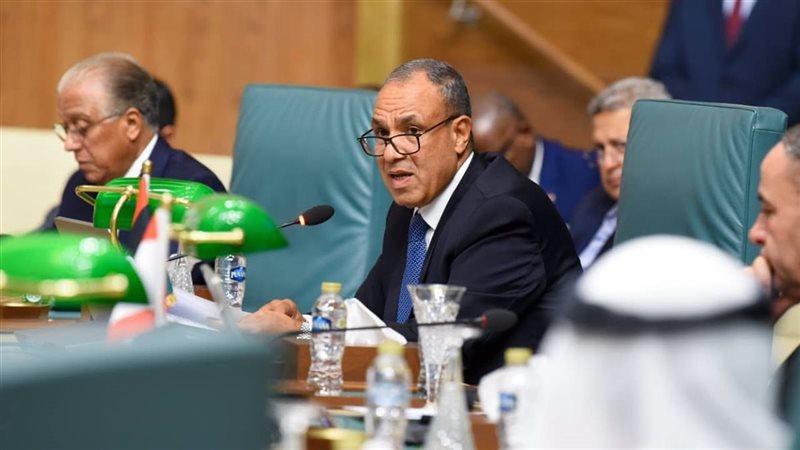 وزير الخارجية د.