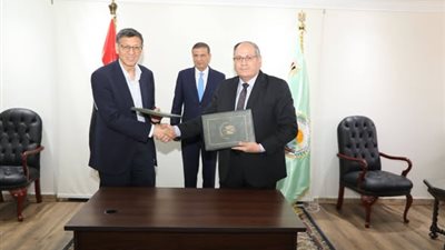 وزير الزراعة يشهد توقيع بروتوكول تعاون مع جامعة الصين الزراعية
