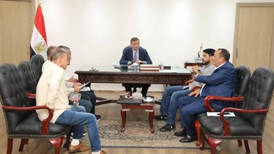 وزير الزراعة يوجه قطاعات الوزارة بالتفاعل الفوري مع طلبات النواب
