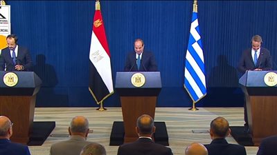 قمة العلمين الثلاثية.. التزام مشترك بالسلام والاستقرار في شرق المتوسط
