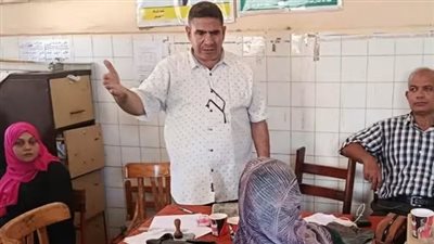 مدير تعليم بنها يبحث جاهزية مدرسة كفر الجزار للعام الدراسي الجديد