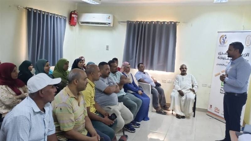 معسكرين تدريبيين