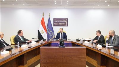 الاتصالات تستهدف 8 مليارات دولار صادرات تعهيد و400 خدمة رقمية بحلول 2030