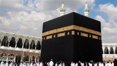 قبل دفع الأموال.. الحكومة تكشف حقيقة عروض الحج والعمرة الوهمية
